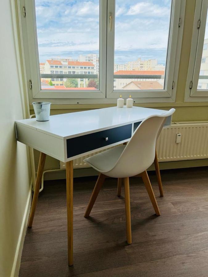 Espace 500 - Cosy, Wifi & Vue Sur La Ville Saint-Etienne  Exterior photo